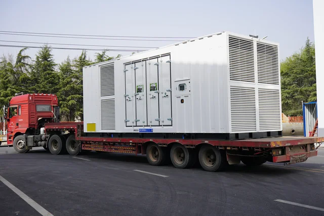 1350kW white containerized diesel generator set