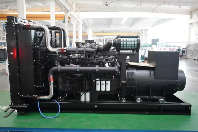 1800kW Cummins open-frame diesel generator set